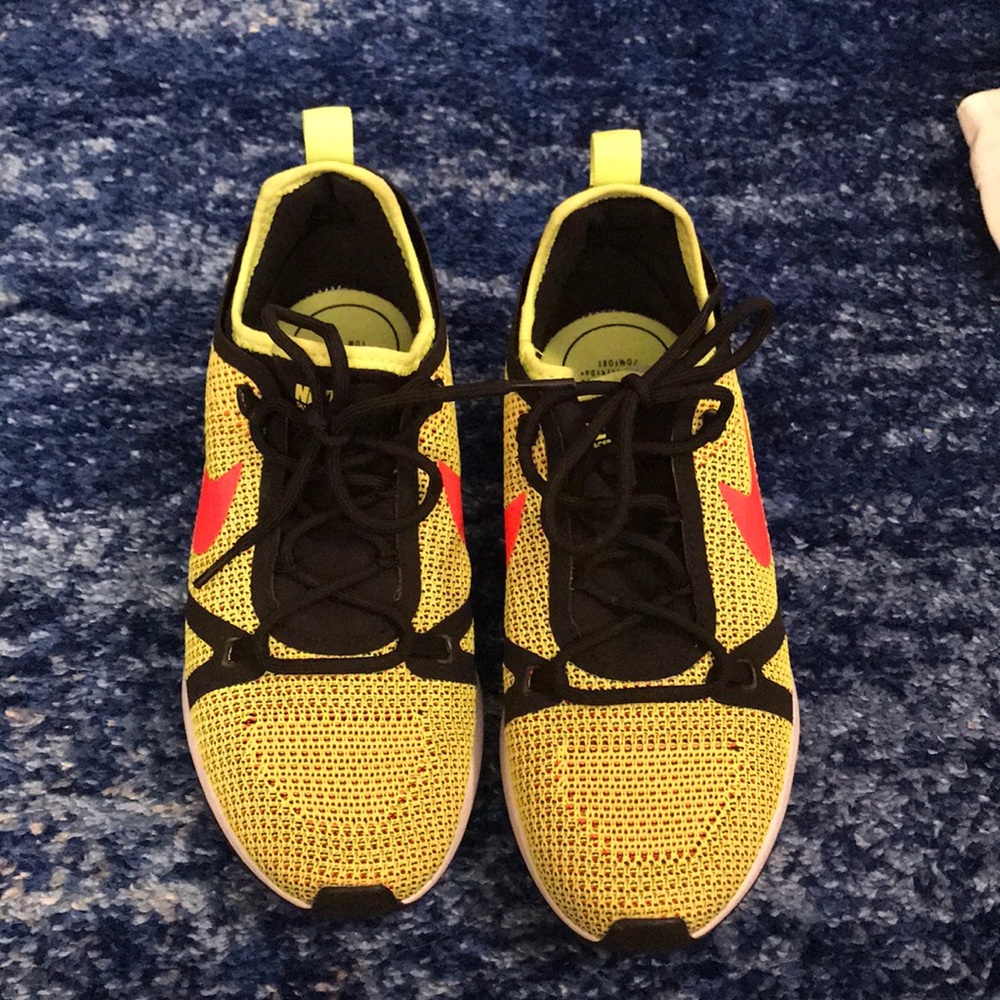 Nike shoes